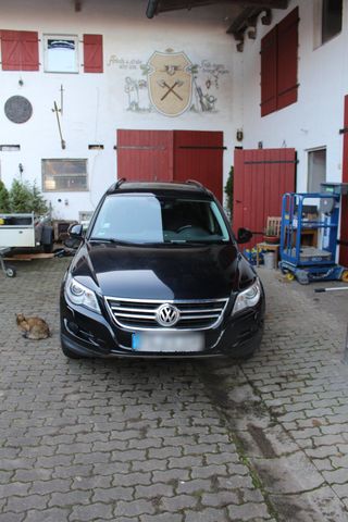 Volkswagen Verkaufe schwarzen VW Tiguan