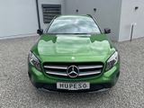 Mercedes-Benz GLA 180 Automatik Individualfarbe Night-Paket - Mercedes-Benz: Grün