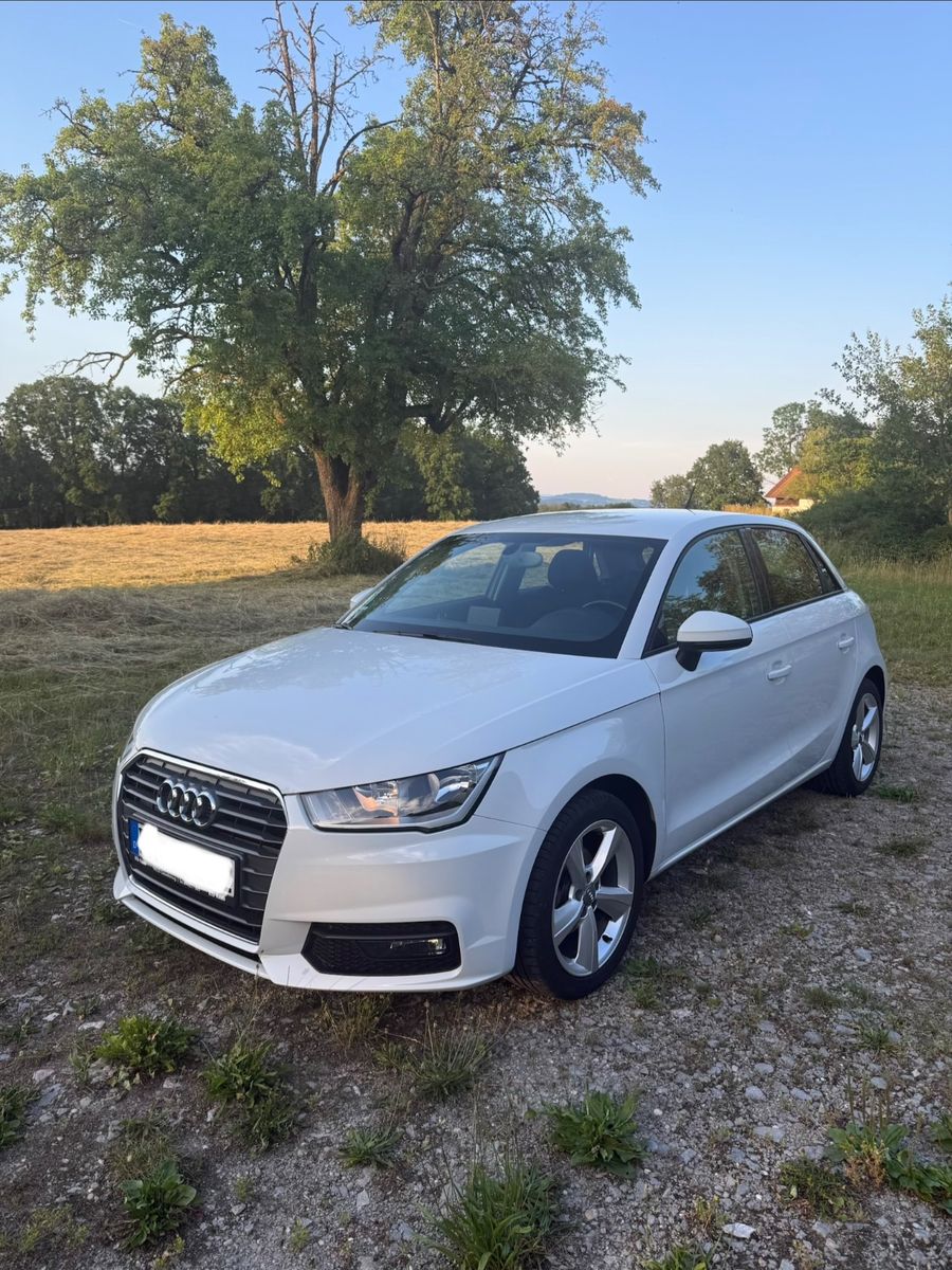 AUDI A1 1.0 TFSI ultra S tronic Sportback ***TOP***