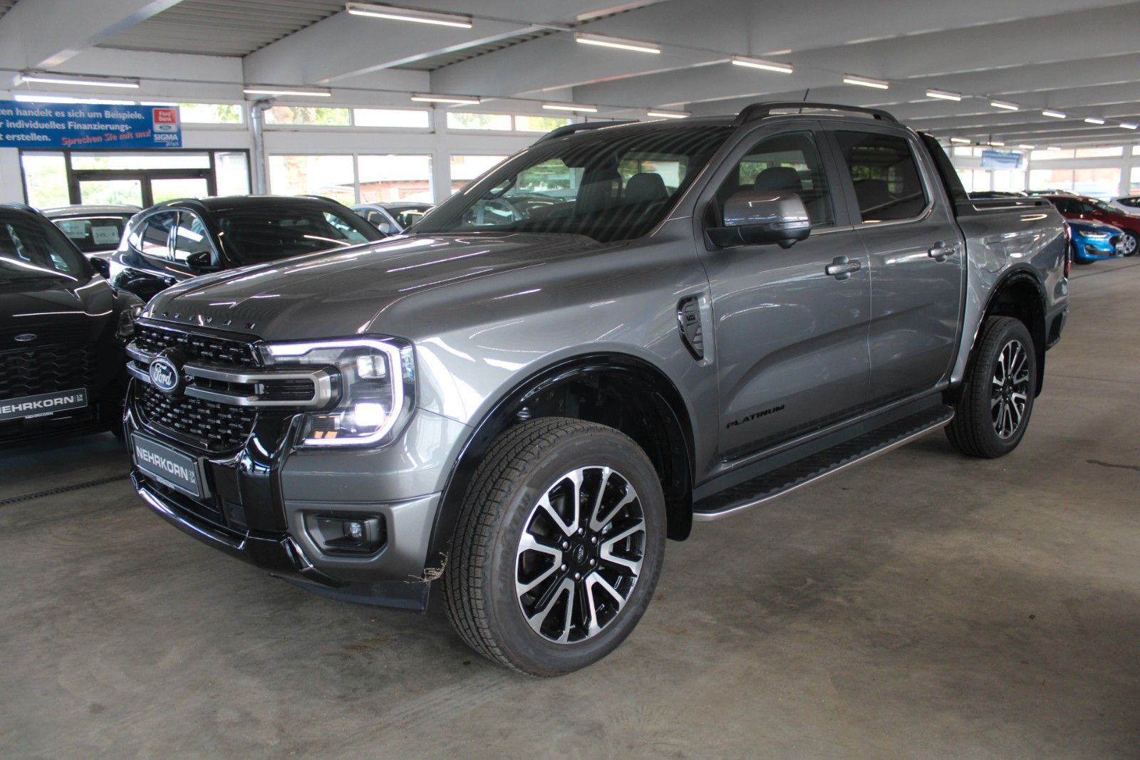 Fahrzeugabbildung Ford Ranger Platinum Automatik LEDER AHK ROLLO STDH