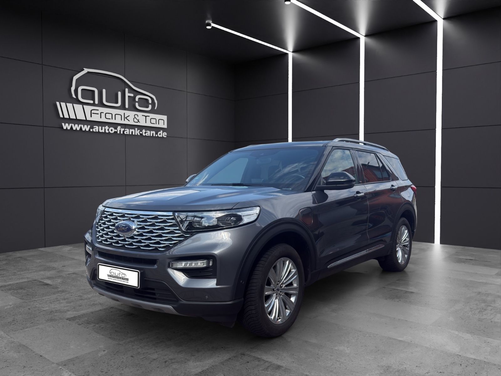 Fahrzeugabbildung Ford Explorer Platinum Plug-in-Hybrid 4x4*Pano*B&O*