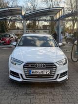 Audi S3 2.0 TFSI S tronic quattro - - Audi S3 in Essen