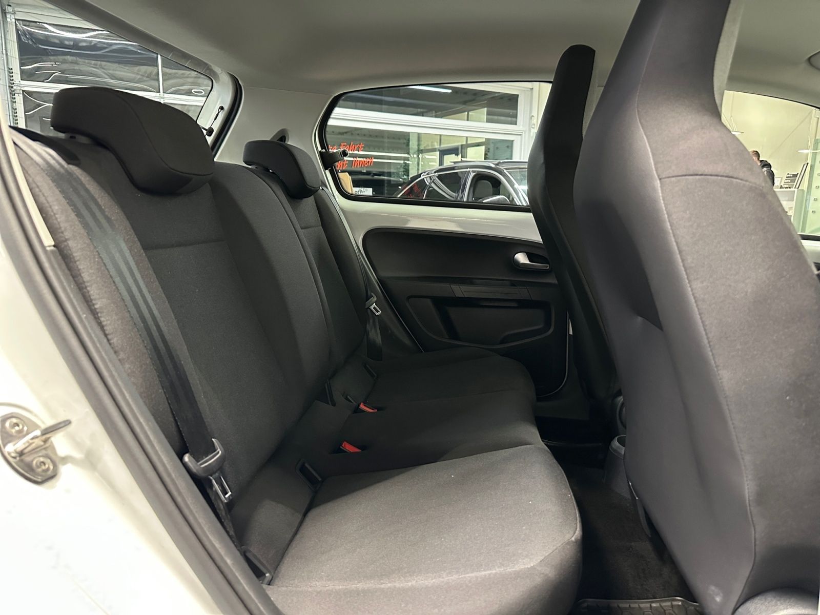 Volkswagen e-up! - Bild 11