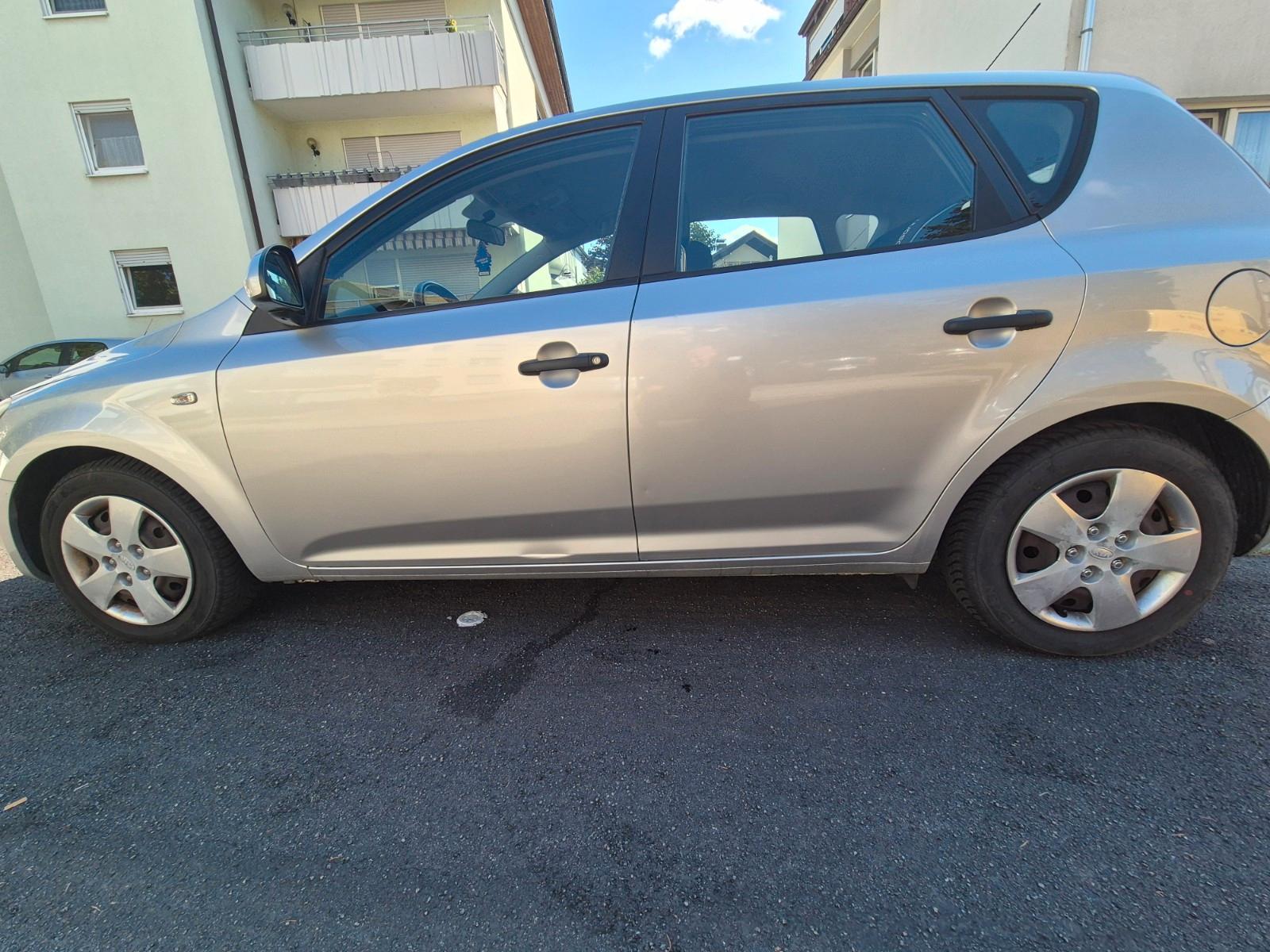 Kia cee'd 2007 — photo 7