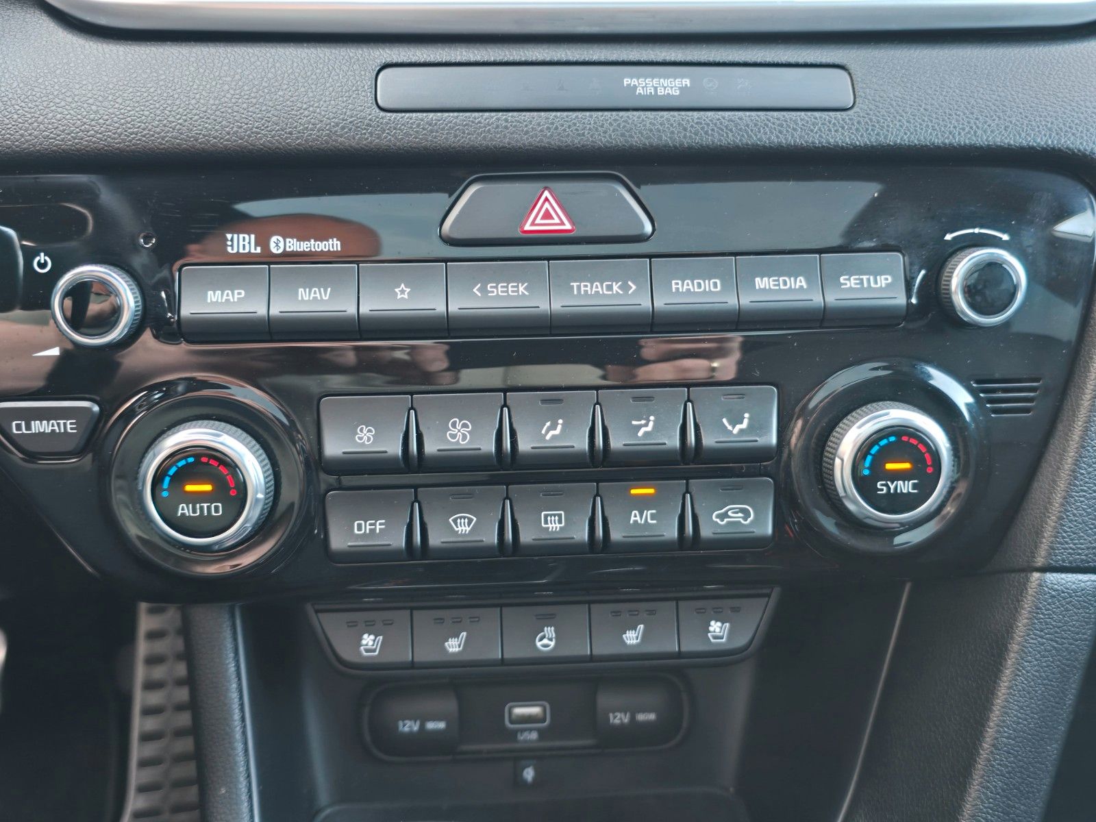Fahrzeugabbildung Kia SPORTAGE D2.0 185 48V AWD AT8 GTL GD TEC AHK