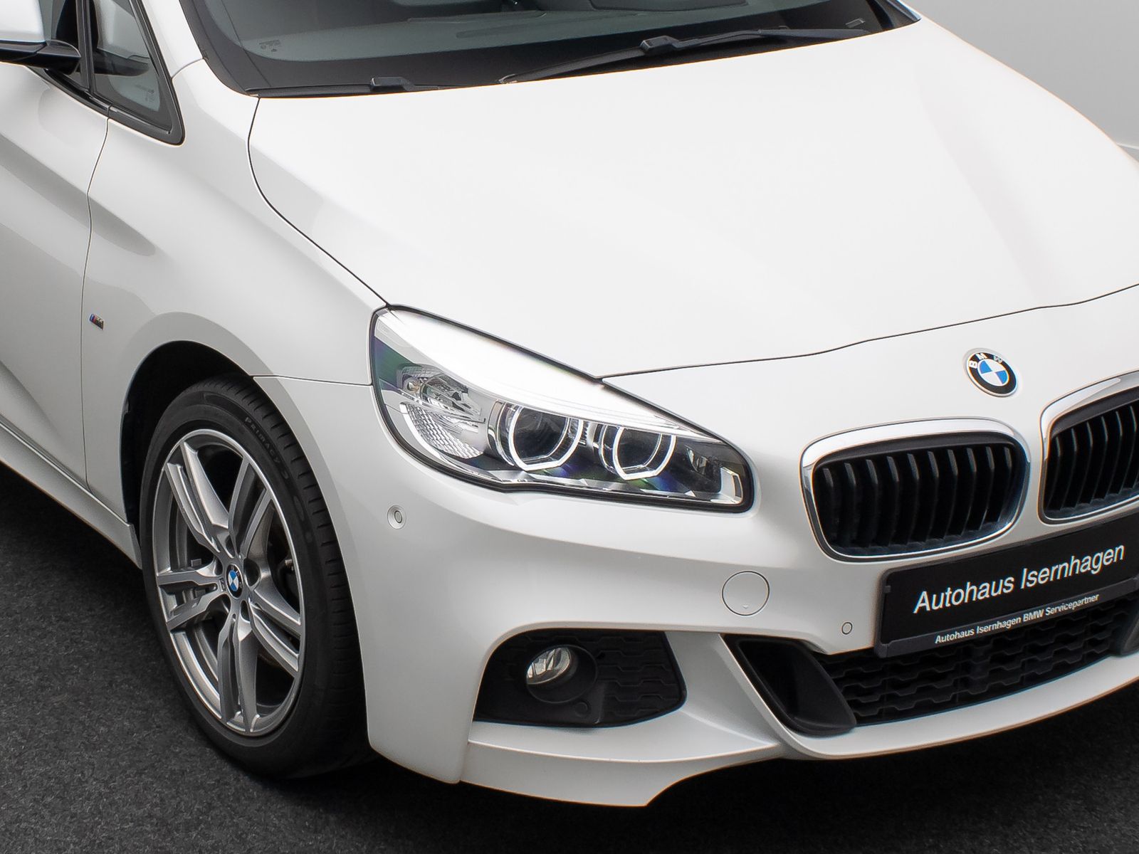 Fahrzeugabbildung BMW 220d Active Tourer M Sport HUD Alarm ParkAs HiFi
