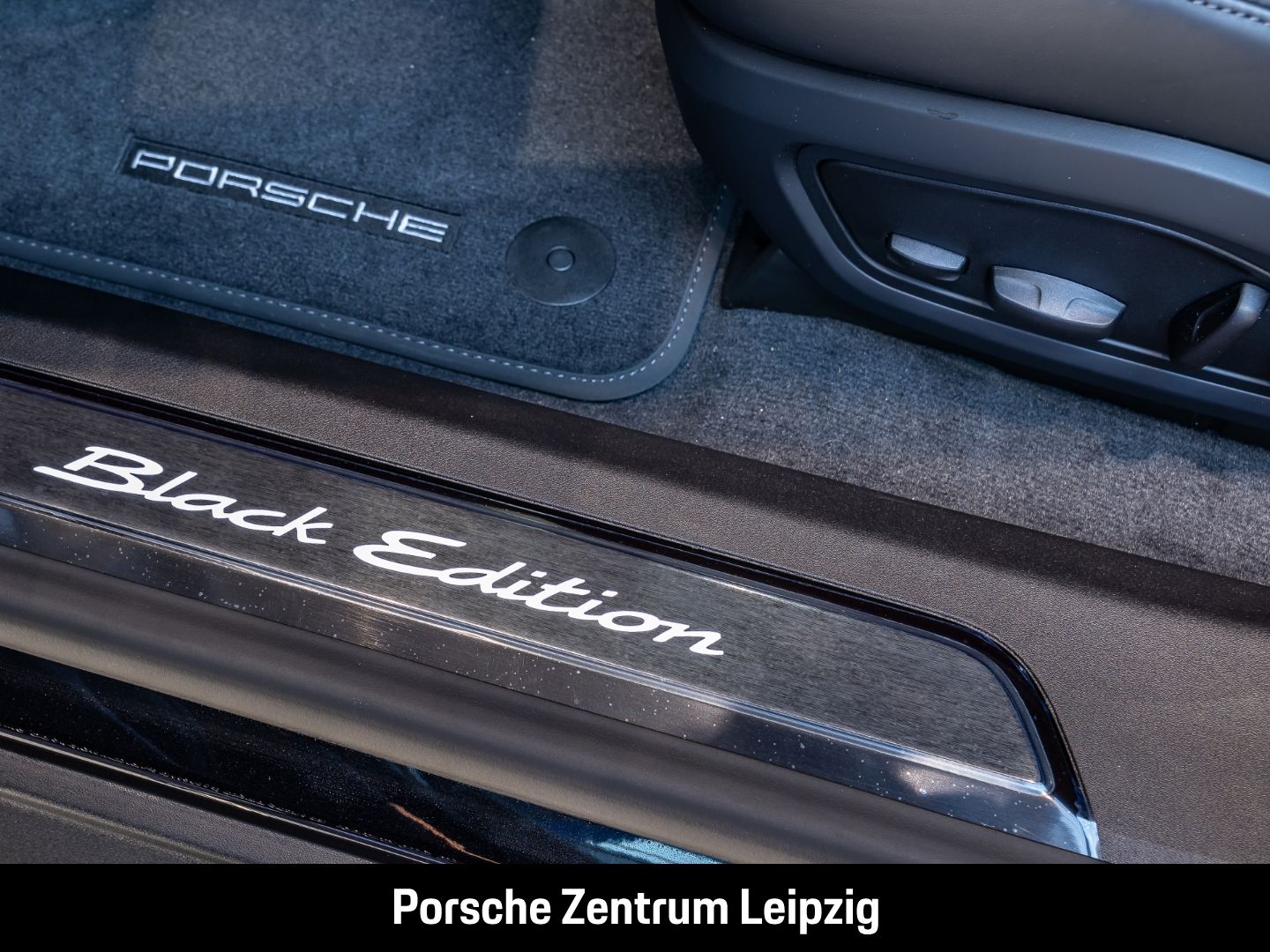 Porsche Taycan 4 Black Edition Massage HD HA-Lenkung HUD foto 20