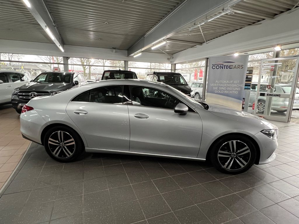 Mercedes-Benz CLA 180