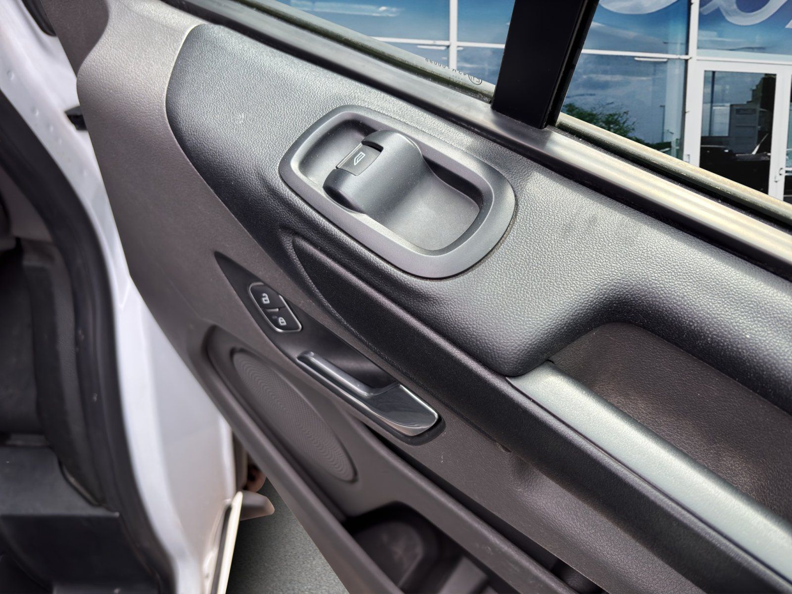 Fahrzeugabbildung Ford Transit Custom 340 L2 Trend