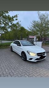 Mercedes-Benz CLA 220d 2015 - Mercedes-Benz CLA 220 aus 2015