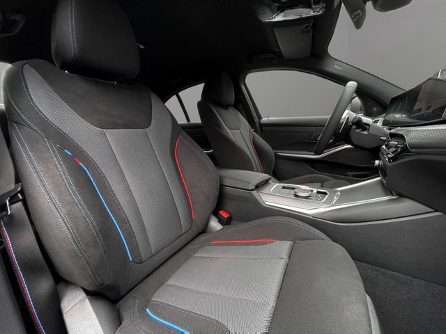 Foto Nummer 12: BMW 330i xDrive