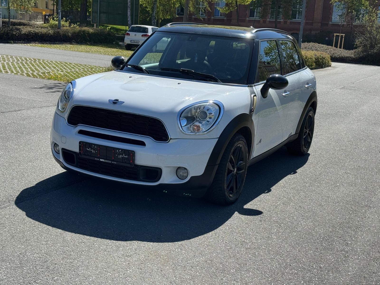 MINI Countryman All4 Navi Leder Pano SHZ TÜV neu!