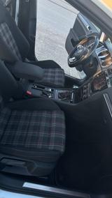 Volkswagen Verkaufe VW Golf GTI DSG mit LED, Navi, ACC - Volkswagen Golf: Verkaufe GTI