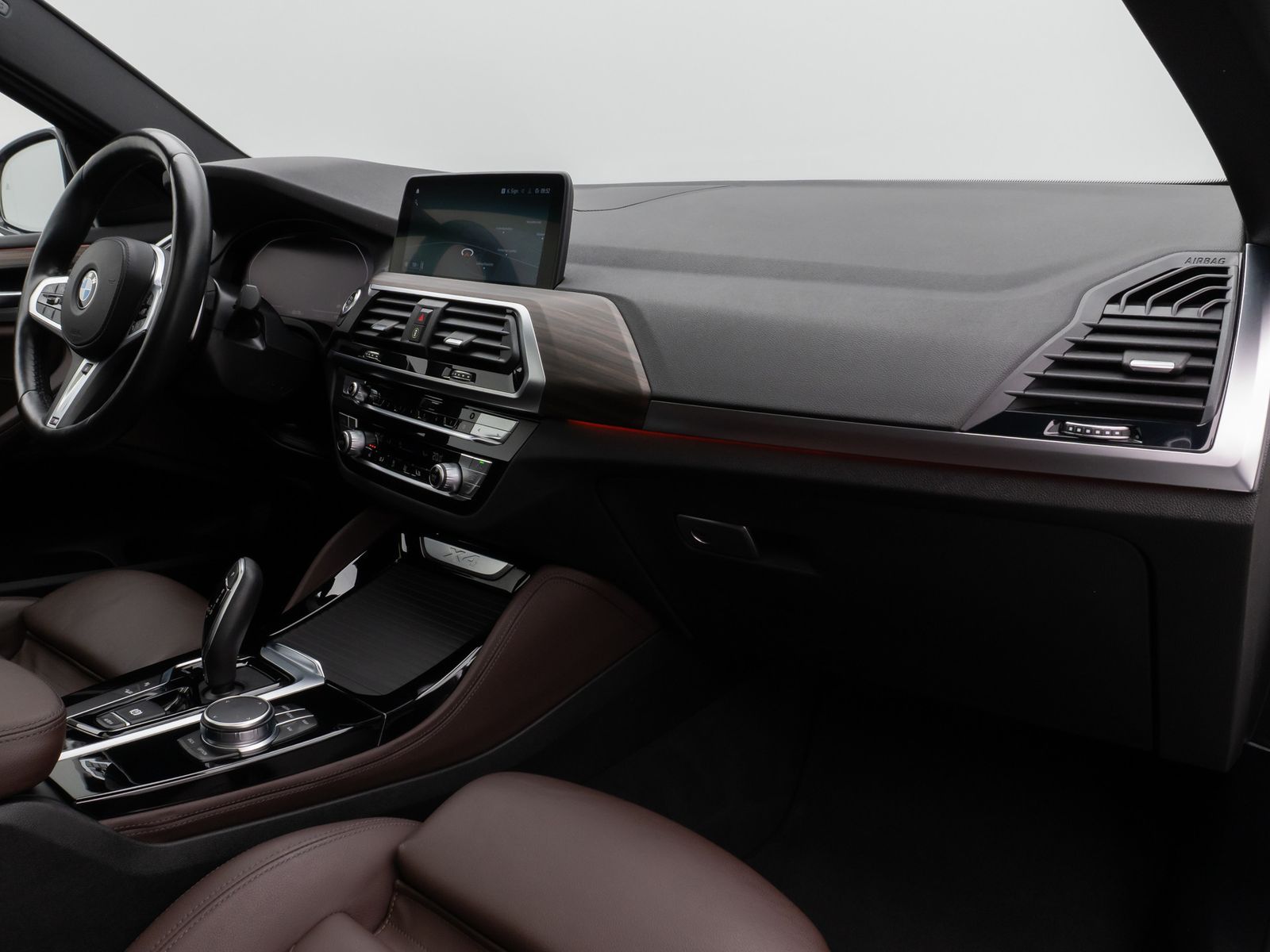 Fahrzeugabbildung BMW X4 xD30d M Sport Kamera Panoram HUD DAB HiFi AHK