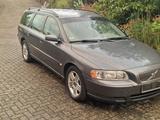 Volvo V70 2.4D AWD Momentum 120kW Automatik Momentum - gebrauchte Volvo V70 aus dem Jahr 2005