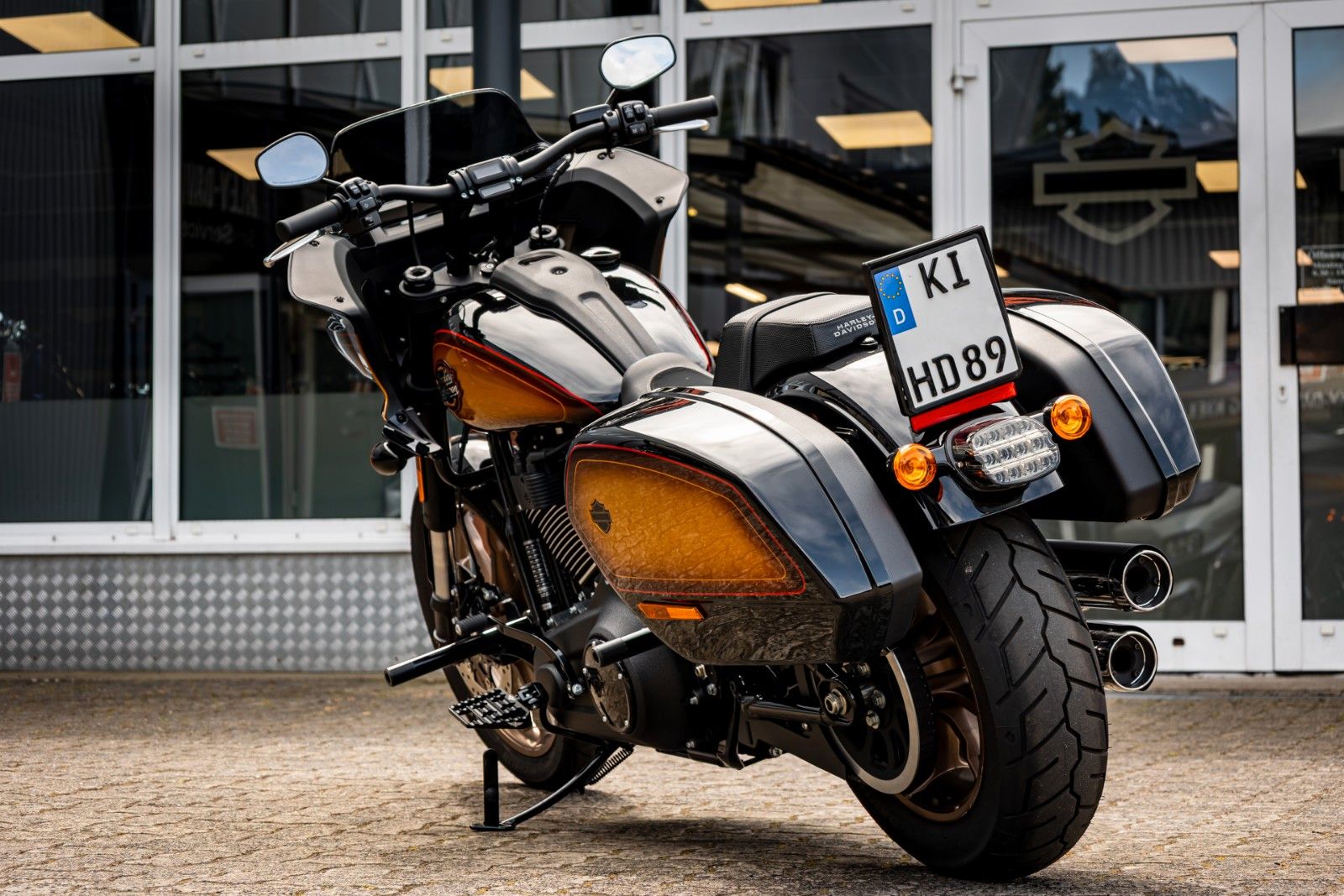 Fahrzeugabbildung Harley-Davidson FXLRST Low Rider ST 117 HeinzBikes Clubstyle SE