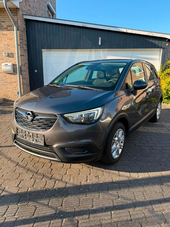 Image of Opel Crossland (X)