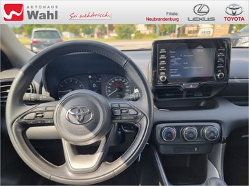 Toyota Yaris - 10