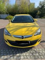 Opel Astra J - Opel Astra aus 2011: Coupe