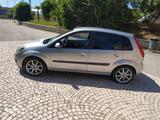 Ford Fiesta 1.2 16V 5p. Ghia - Ford Fiesta aus 2007: Ghia