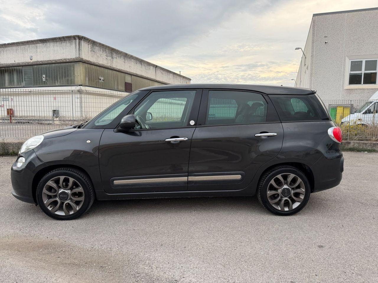 Fiat 500L 2014 — engine 1.598 cm³, 105 HP (77kW)