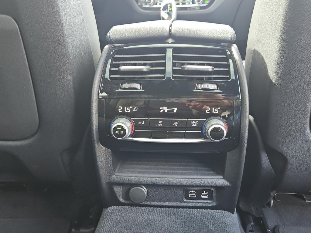 BMW 530d T. M-SPORT LASER PANO STANDH KAMERA 19" AHK
