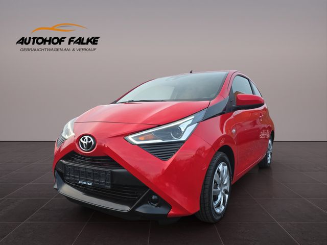 Toyota Aygo AYGO x-play PDC Klima 1.Hand