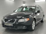 Volvo V70 Kombi Summum 5 Zylinder Ahk Bi-Xenon SHZ - Volvo V70 Summum mit Diesel-Antrieb