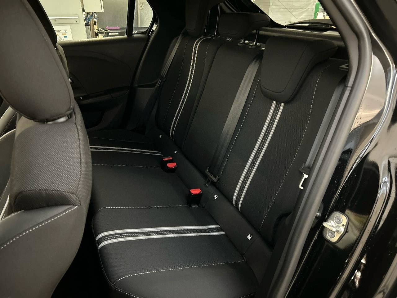 Fahrzeugabbildung Opel Corsa F GS/NAVI/Allwetter/Kamera!