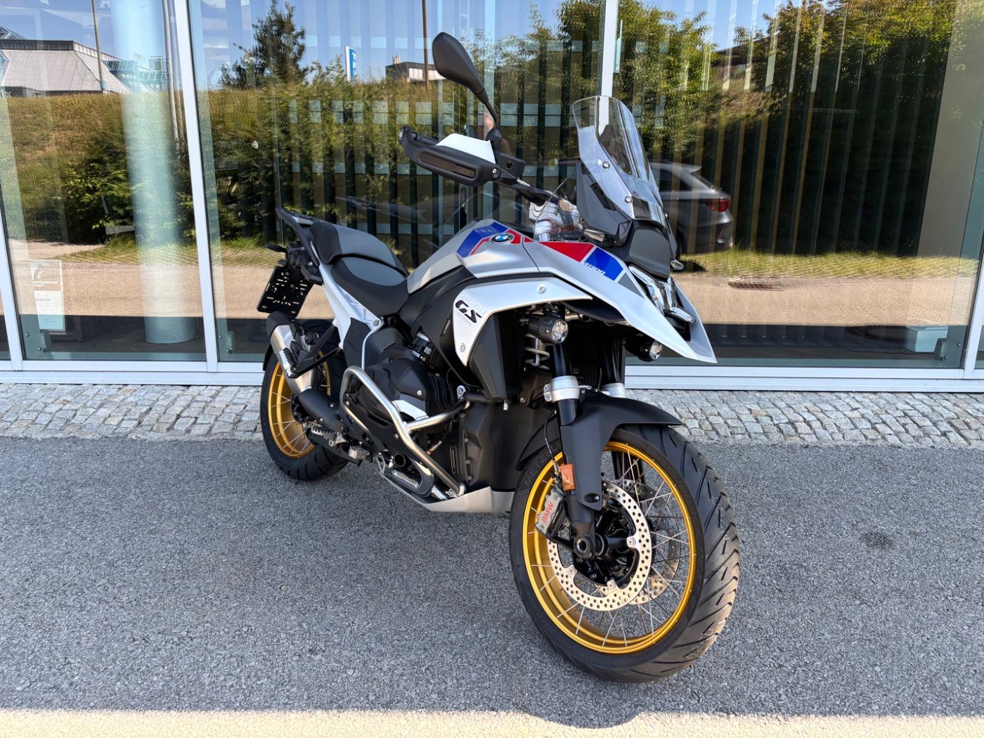 Fahrzeugabbildung BMW R 1300 GS Trophy 5 Pakete ASA Enduro-Paket