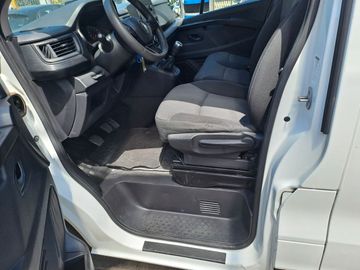 Renault Trafic - 11