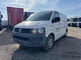 Volkswagen T5 Transporter Kasten-Kombi Kasten - Transporter bis 5.000 Euro