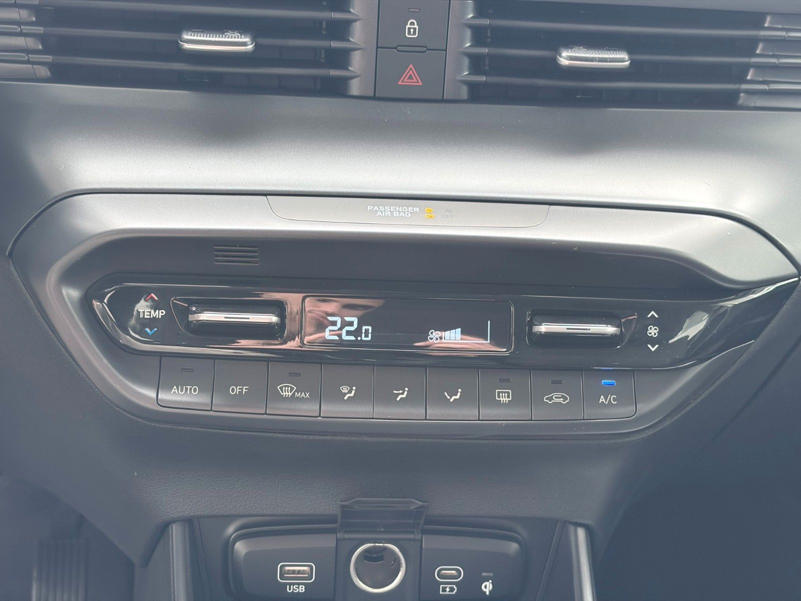 Fahrzeugabbildung Hyundai i20 Trend Komfortpaket/Kamera!