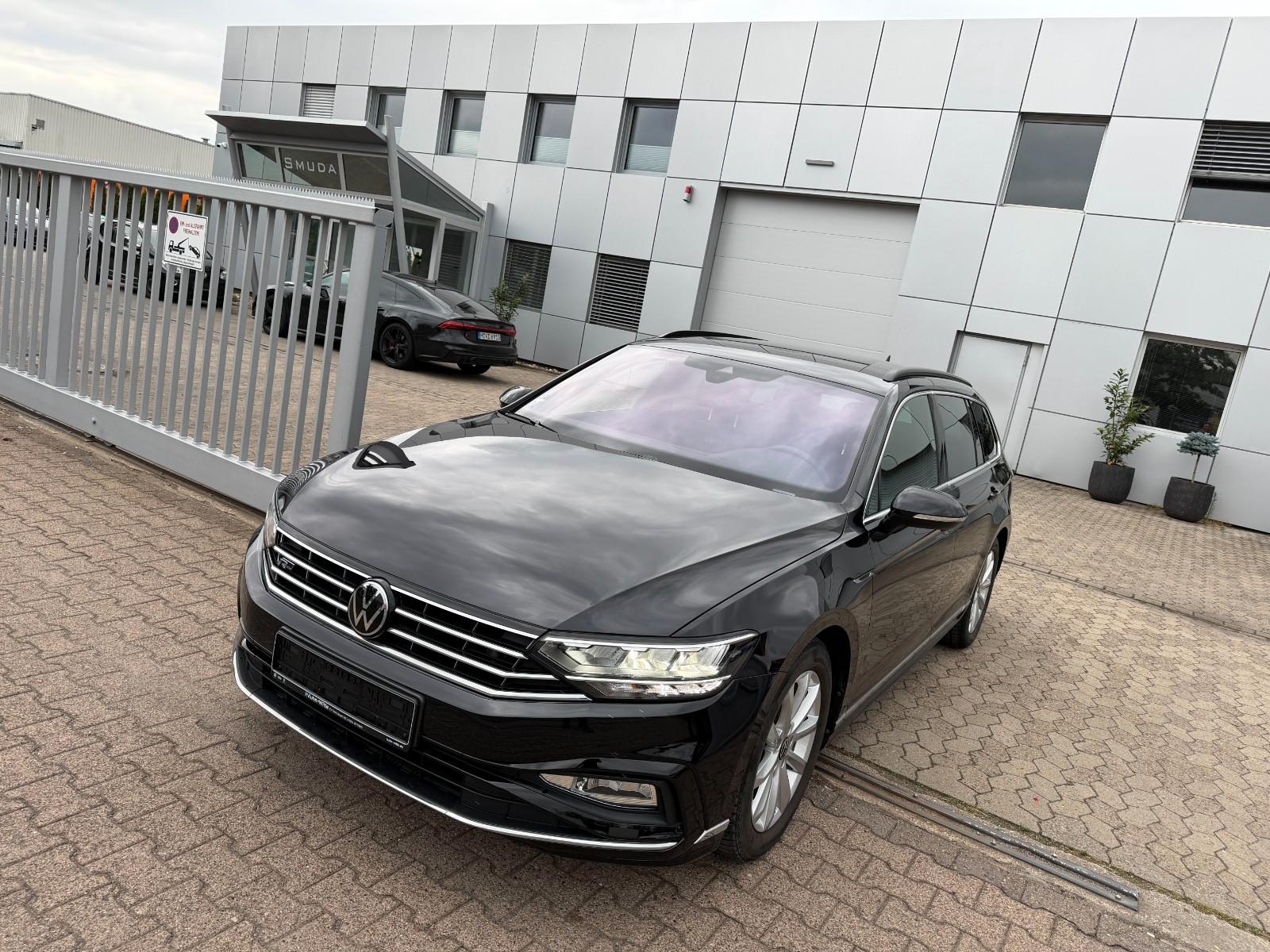 Volkswagen Passat Variant R-Line VIRTUAL*AHK*KAMERA*ACC*LED