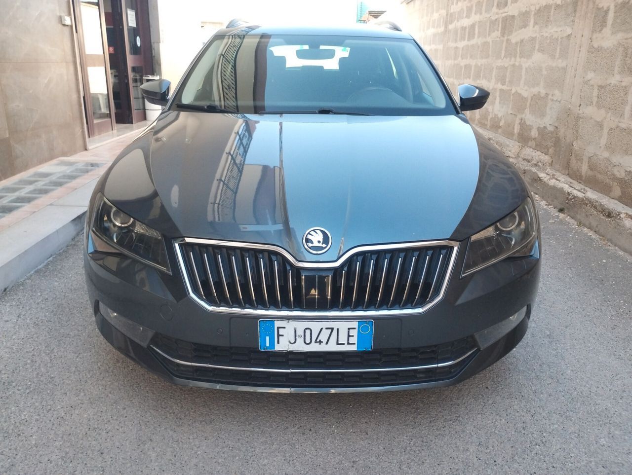 Skoda Skoda Superb 2.0 TDI DSG Wagon Style