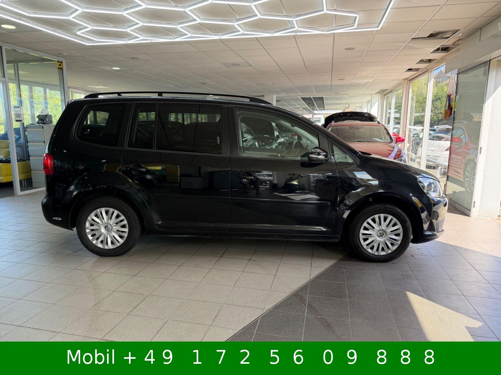 Volkswagen Touran 2011 — photo 25