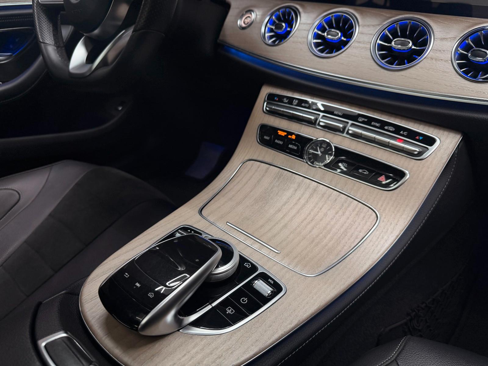 Mercedes-Benz CLS 300 d AMG S.DACH NIGHT WIDE LED SHZ AMBIENTE