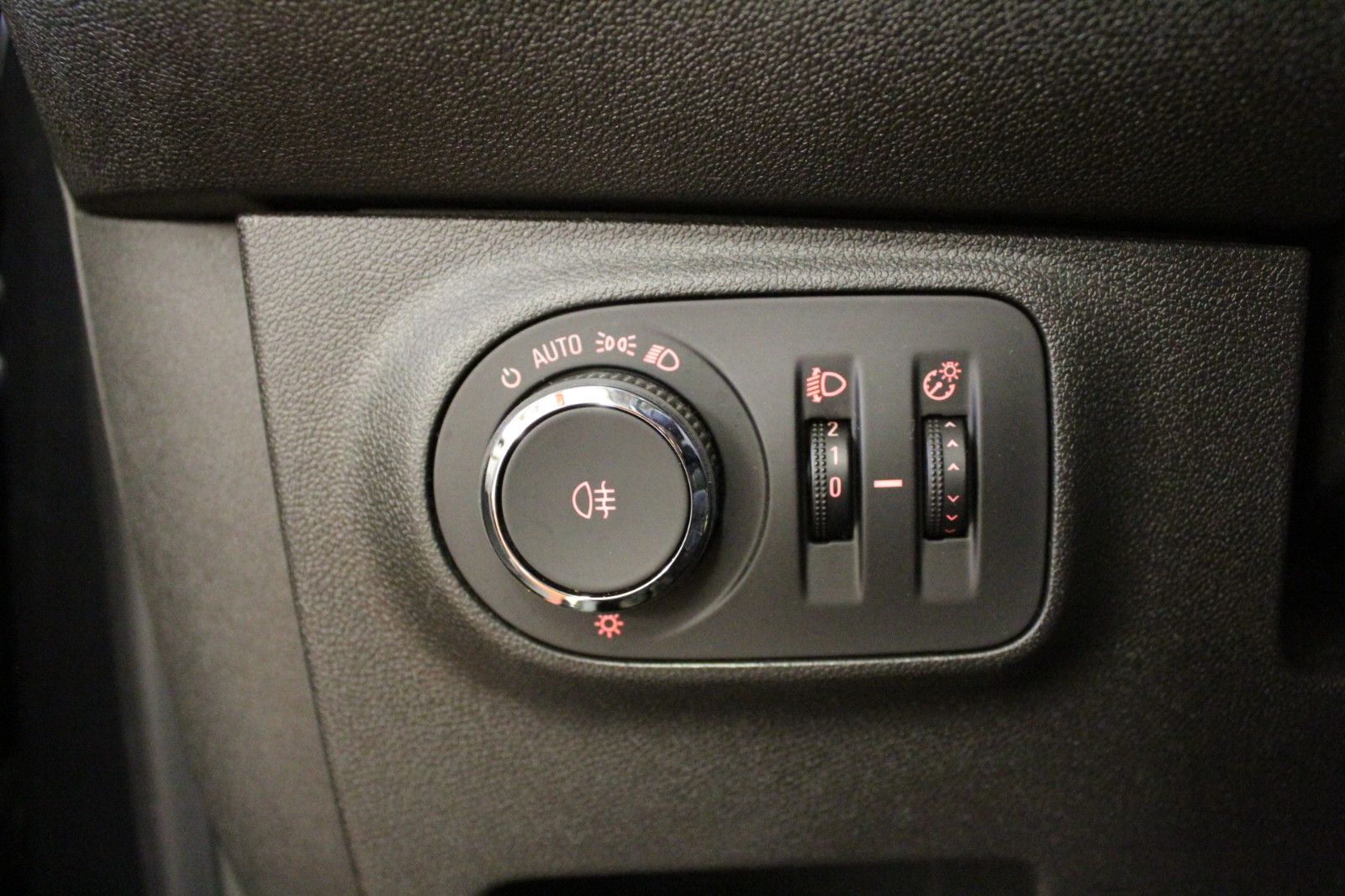 Fahrzeugabbildung Opel Adam JAM 1.2