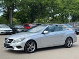 Mercedes-Benz E 220 CDI Cabrio BlueEfficiency Sport-Paket - Mercedes-Benz E 220: Cdi Blueefficiency