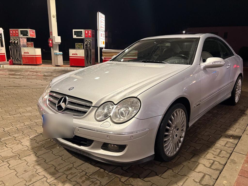 Mercedes-Benz CLK 320