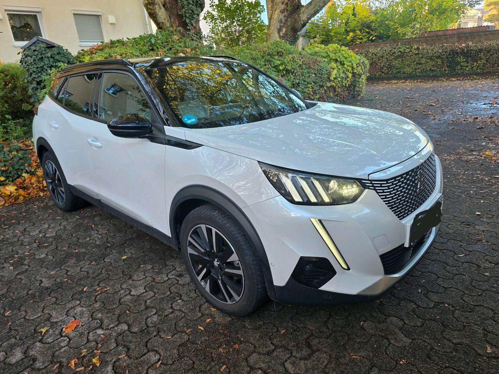 Peugeot e-2008