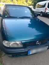 Opel Astra Coupé Fabrikat von Bertone - Opel Astra: Cabrio, F Bertone