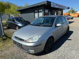 Ford Focus 1.6 Ghia Automatik*Klima*SD*Tüv 11-2025* - Ford Focus aus 2002: Ghia