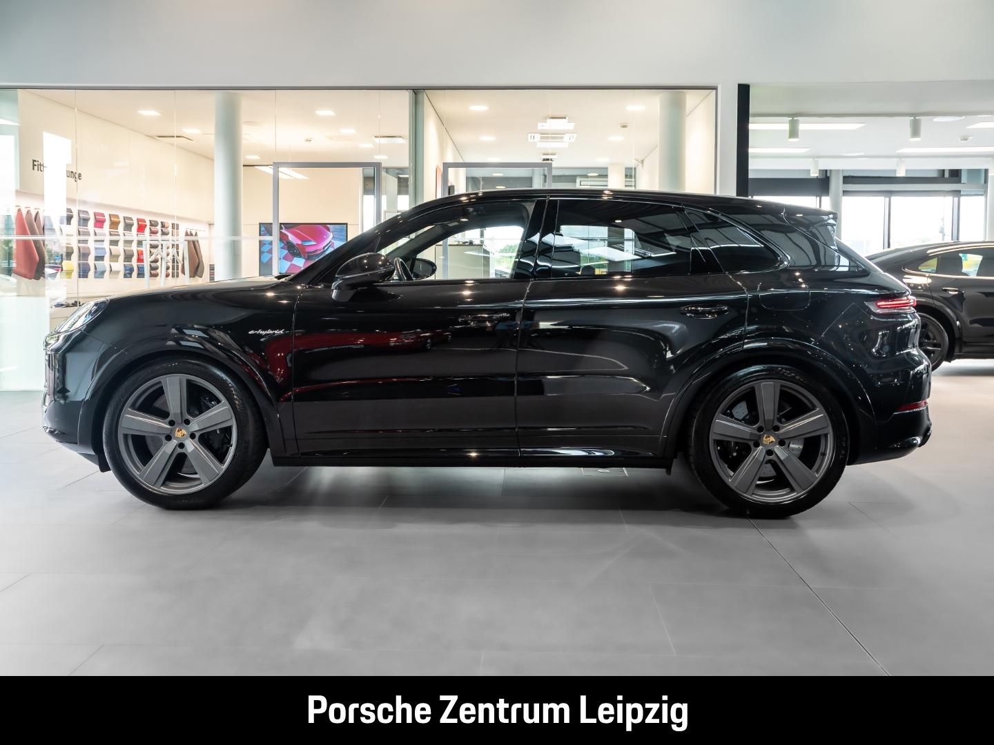Porsche Cayenne Turbo E-Hybrid PCCB AHK Carbon BeifDispl