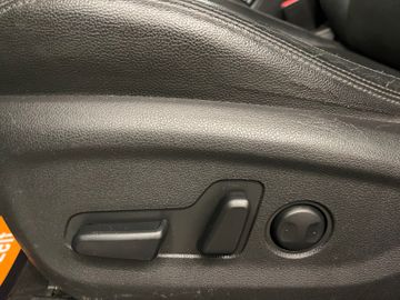 Hyundai Tucson Premium 4WD *AHK*KAMERA*NAVI*PANO*LEDER*