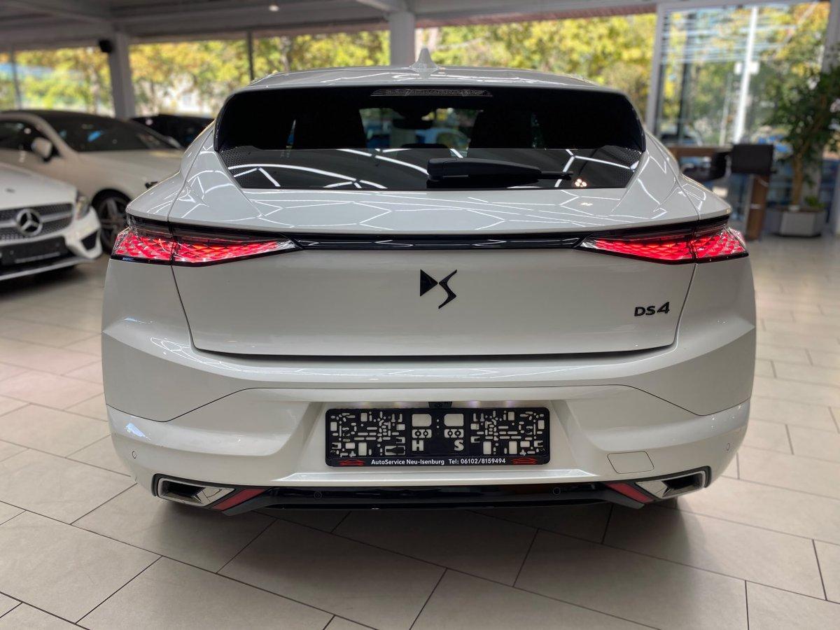 DS Automobiles 4 1.2 PureTech 130 Performance Line+ Alcantara H