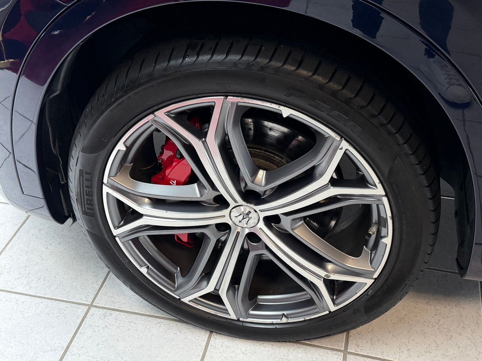 Fahrzeugabbildung Maserati Levante Diesel/GRANSPORT/LED/360°/MEMORY