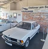 BMW 318 - BMW Oldtimer mit Benzin-Antrieb: Limousine