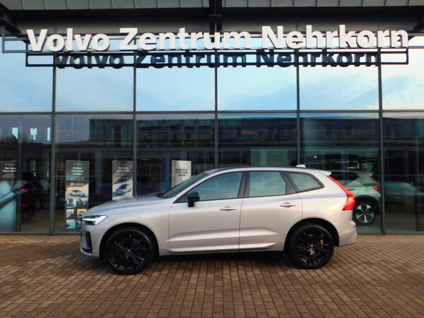 Fahrzeugabbildung Volvo XC60 B4 D R-Design Aut. 'ACC, Rückfahrkamera'