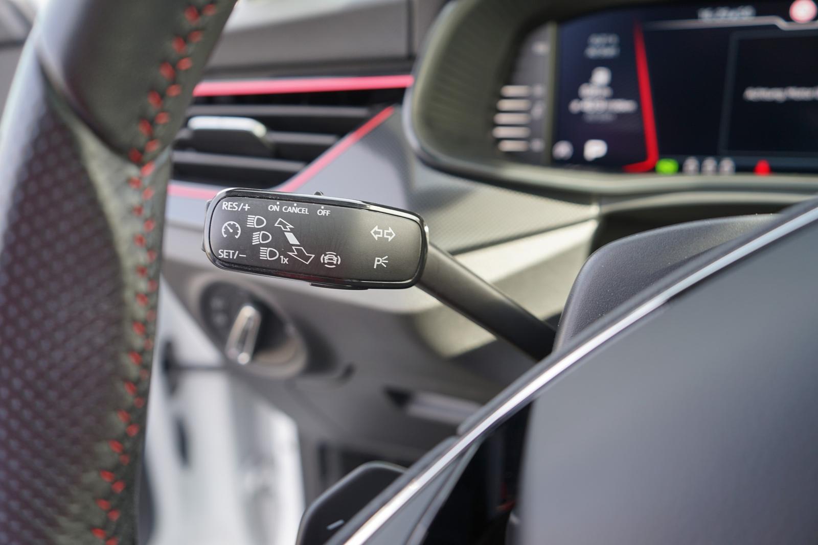 Skoda Scala 1.0 TSI DSG Monte Carlo LED Navi Panorama